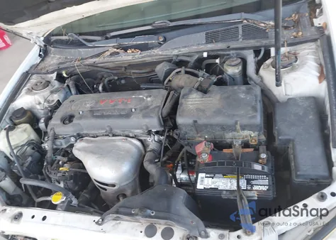 2005 Toyota Camry Le z USA, uszkodzony, nr VIN 4T1BE32K25U400213